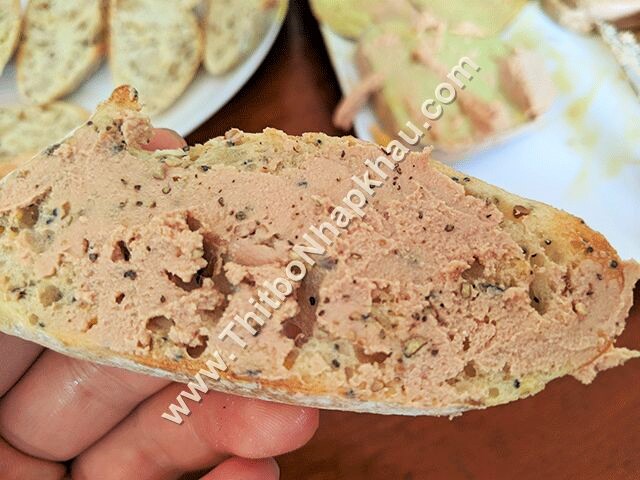 Ảnh khác của Bánh Mỳ Đặc Ruột Hạt Dinh Dưỡng Pháp- French Baguette Bread With Nuts