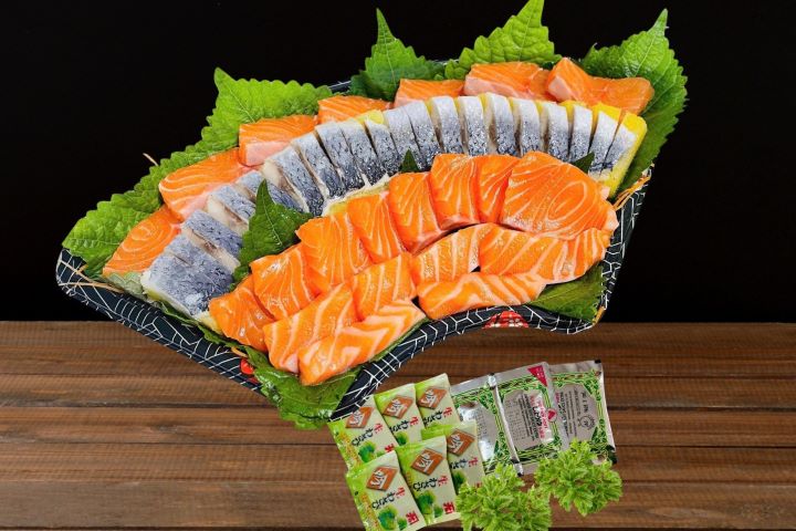 Set sashimi 400g cá hồi Nauy + 1 thanh cá trích ép trứng Nhật Bản